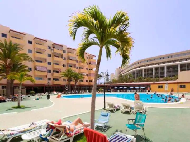 Apartamento Luminoso y bonito apartamento con piscina en frente del mar Los Cristianos  Exterior foto